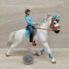 Schleich – 42111 Turnierreiterin (mit Pferd)
