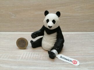 Schleich - 14773 bzw. WWF 17020 Große Pandabärin (Fähnchen)