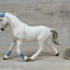 Schleich – 42111 Turnierreiterin (mit Pferd) – Bild 6