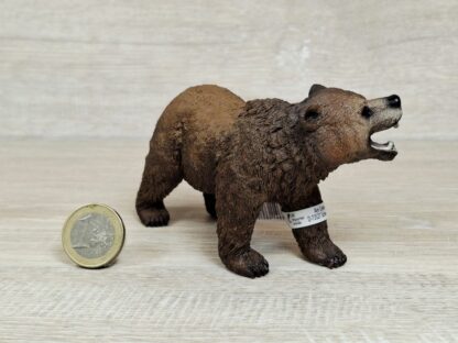 Schleich - 14948 bzw. 14685 bzw. [Treuefigur] 17055 Grizzlybär (Fähnchen) [möglicherweise circular Figur] – Bild 2