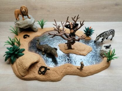Schleich – 42258 Wasserstelle + extra Krokodil