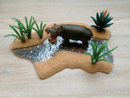 Schleich – 42255 Wasserlauf (RAR) + extra Flusspferd