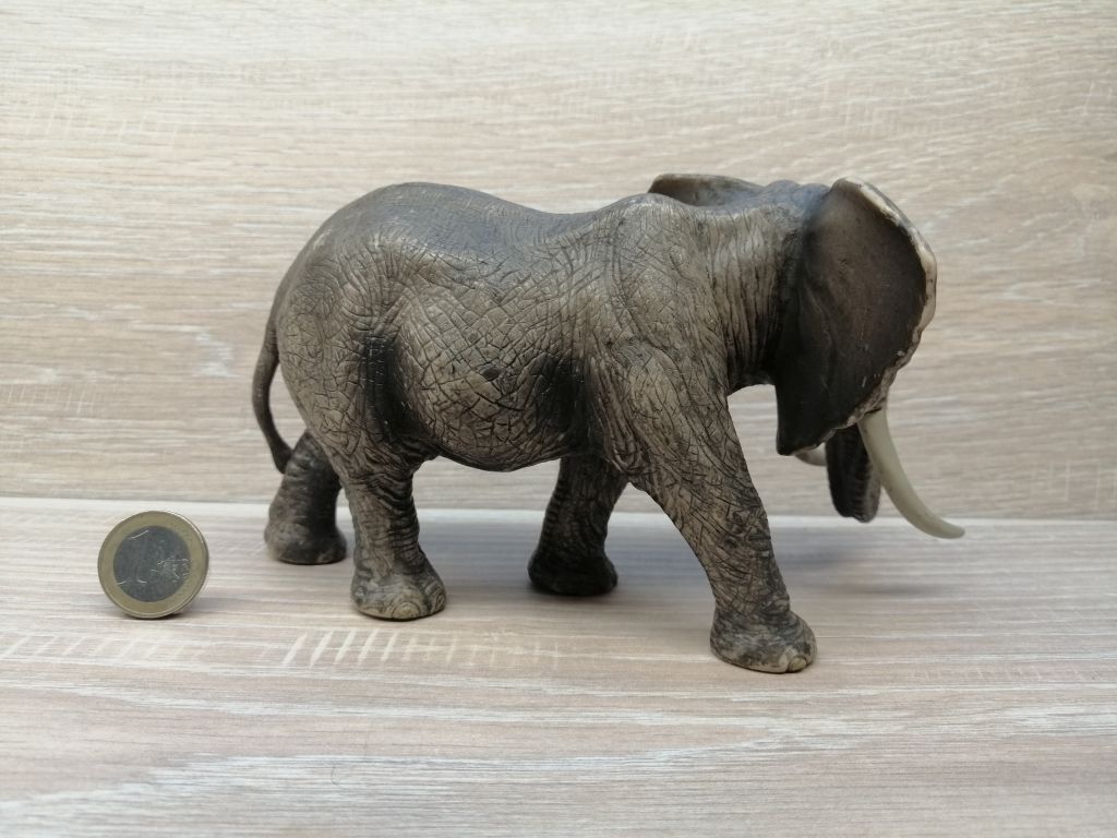 Afrikanischer Elefantenbulle Schleich 14656 