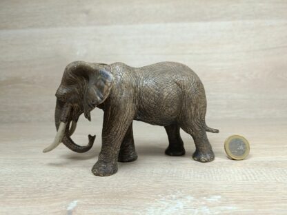 Schleich - 14657 Afrikanische Elefantenkuh – Bild 3