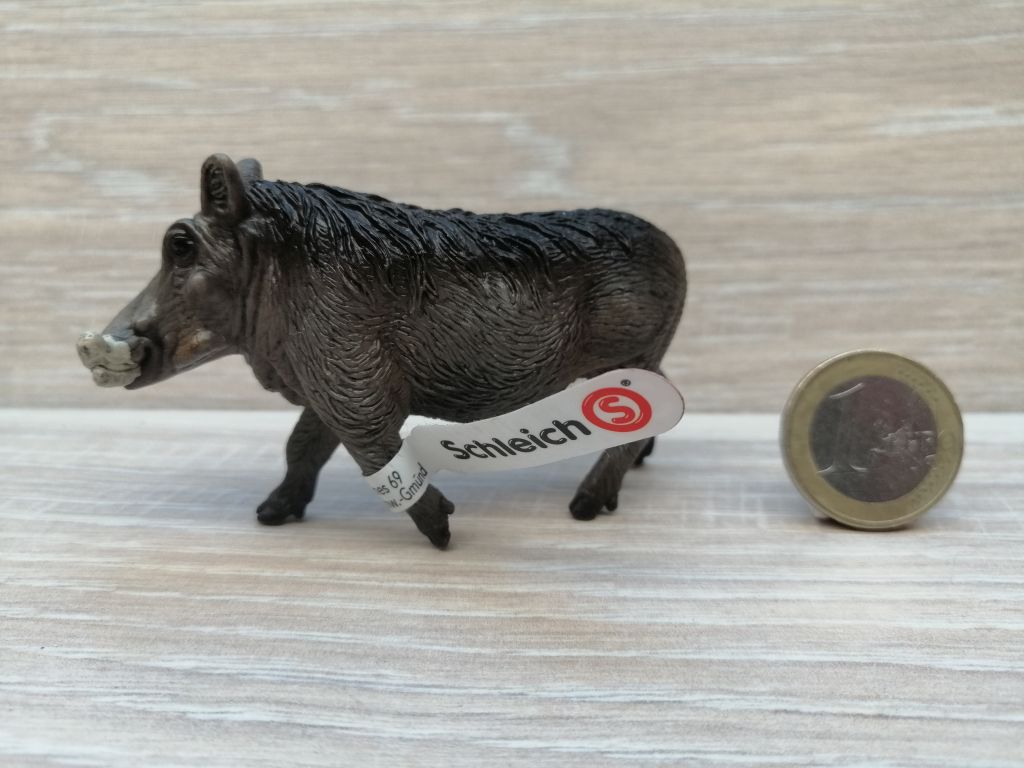 Schleich 14611 Warzenschwein Eber - Wild Life Figur, 9,8 Cm