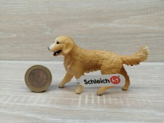 Schleich - 16395 bzw. WWF Nr? Golden Retriever Hündin (Fähnchen)