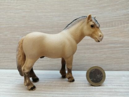 Schleich – 13250 Fjordpferd (Hengst ohne Aalstrich)