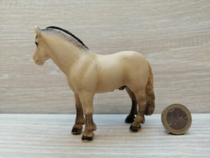 Schleich – 13250 Fjordpferd (Hengst ohne Aalstrich) – Bild 2
