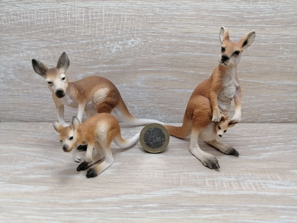 SCHLEICH 82802 Kängurujunges Zebramuster – Jubiläumsedition Zum 75. Geburtstag
