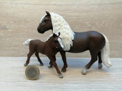 Schleich – Schwarzwälder Familie #1