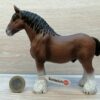 Schleich – 13670 Clydesdale Wallach (Fähnchen - Sammler)