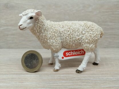 Schleich - 13882 bzw. WWF 17075 Schaf (Fähnchen)