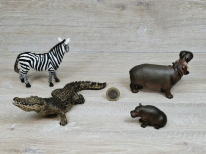 Schleich – 42321 Große Abenteuer-Wasserstelle (RAR) + 4 extra Tiere – Bild 10