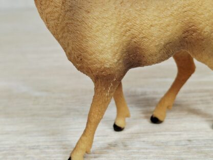 Schleich - 14710 Weißwedelkuh – Bild 3