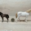 Schleich – 42423 Pony Stute mit Fohlen [Dartmoor Pony] – Bild 3
