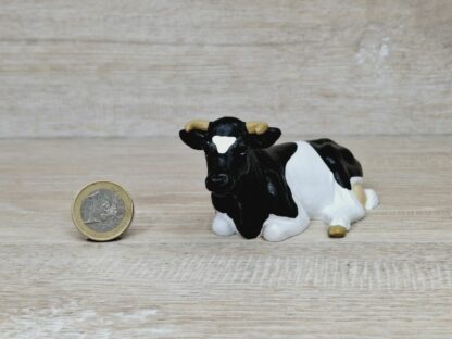 Schleich – 13211 Kuh schwarz/weiß, liegend – Bild 2