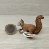 Schleich - 14367 Eichhörnchen (Fähnchen-Sammler)