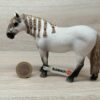 Schleich – 13668 Andalusier Stute (Fähnchen-Sammler)´