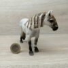 Schleich – 13668 Andalusier Stute (Fähnchen-Sammler)´ – Bild 3