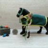 Schleich – Pferdepflegerin mit Zubehör und Friese (Stute) aus Set 42346