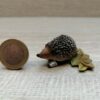 Schleich - 14713 Igel (mit Blättern) (Fähnchen-Sammler)´