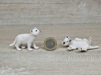 Schleich - 42505 (weiße) Löwenmutter mit Babys – Bild 4