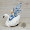Schleich - 70518 Larinya mit Schwan – Bild 2