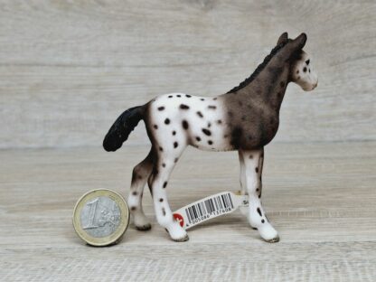 Schleich - 13760 Knabstrupper Fohlen (Fähnchen – Sammler)´ – Bild 3