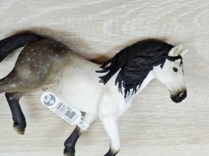 Schleich - 13821 Andalusier Hengst (Fähnchen)´ – Bild 4