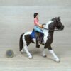 Schleich –  Reiterin mit Pino aus Set 42519 [Pinto] – Bild 2