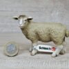 Schleich - 13283 Schaf, stehend (Fähnchen-Sammler)`