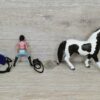 Schleich –  Reiterin mit Pino aus Set 42519 [Pinto] – Bild 4