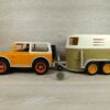 Schleich – 42025 + 40185 Geländewagen mit Pferdeanhänger [flach]
