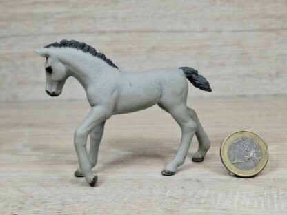 Schleich – Trakehner Fohlen (aus Kalender 2020) – Bild 2