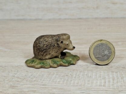 Schleich - 14237 Igel [auf Waldboden]