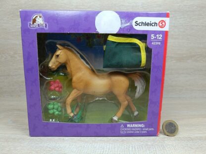 Schleich – 42398 Trakehner Hengst mit Decke (mit OVP)