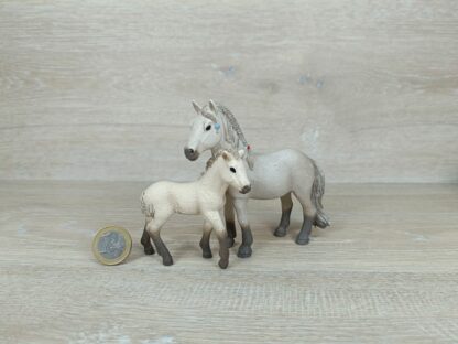 Schleich - Island Pony Stute mit Fohlen aus Set 42430