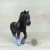 Schleich – 13222 Shire Wallach mit Stehmähne [Variante] – Bild 4