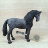 Schleich – 13922 Pura Raza Española Stute (Fähnchen)