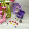 Schleich - 42445 Glitzerndes Blütenhaus mit Einhörnern, See und Stall – Bild 5