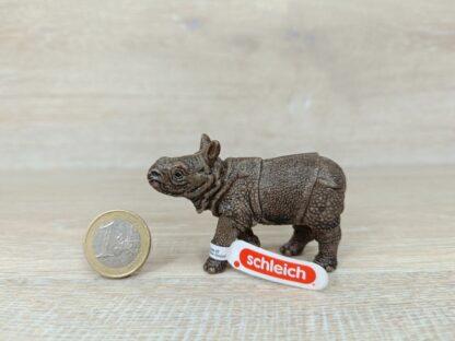 Schleich - 14860 Panzernashorn Baby (Fähnchen)