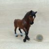 Schleich – 82141 Satchmo [Hannoveraner Hengst] (Fähnchen-Sammler + Zertifikat)(RAR) – Bild 3