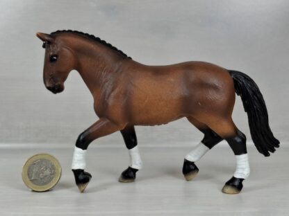 Schleich – 13296 Hannoveraner Stute, Dressur