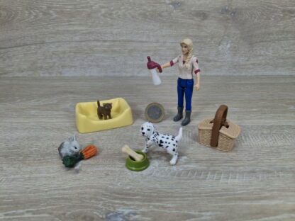 Schleich – Tierärztin mit Kleintieren und Zubehör aus Set 42502