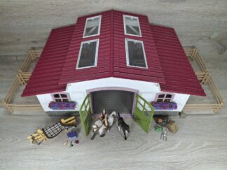 Schleich – 42344 Reiterhof mit Reiterin und Pferden