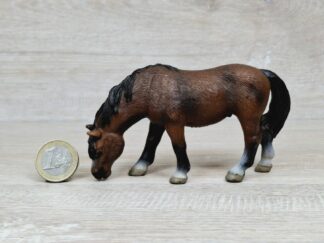 Schleich – 13299 Reitpony, grasend (RAR)