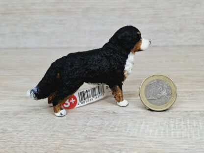 Schleich - 16397 Berner Sennenhündin (Fähnchen)