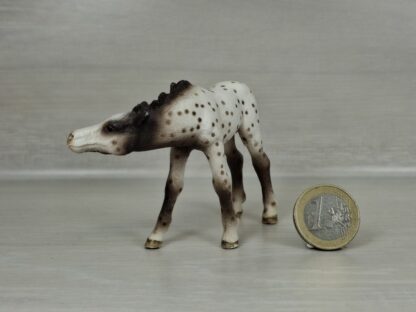 Schleich - 13619 Knabstrupper Fohlen, saugend – Bild 2