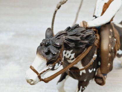 Schleich - 70303 Cowboy mit Lasso auf Pferd – Bild 5