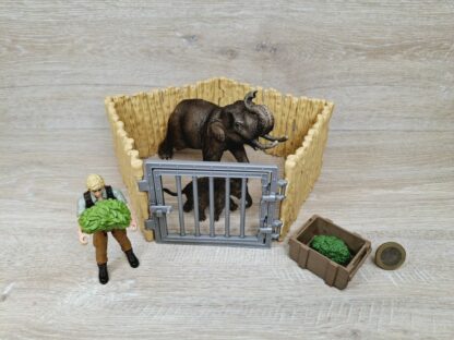 Schleich – 72111 Zuhause für Elefanten mit Ranger (mit asiatischen Elefanten) (RAR) – Bild 3